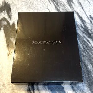 Roberto Coin jewelry box and pouch